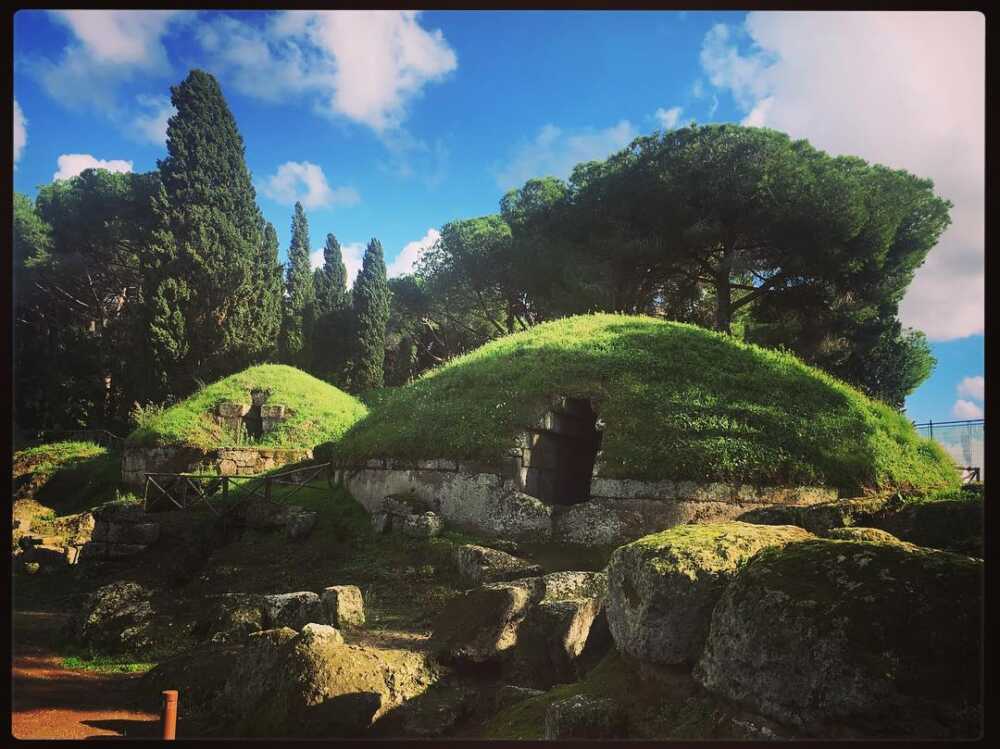 Archeologia La Necropoli Della Banditaccia Di Cerveteri Diventa Anche