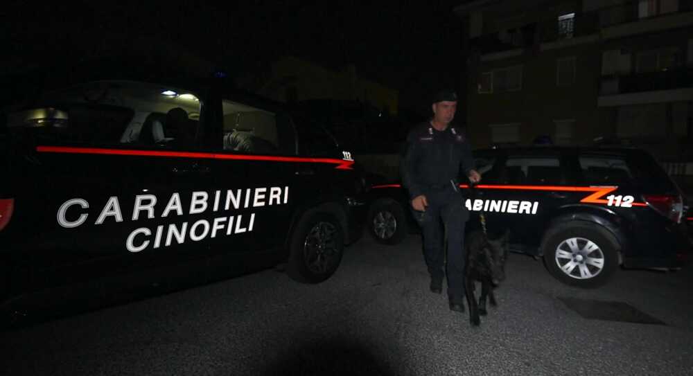 Nasconde 2 Kg Di Droga In Casa I Carabinieri Arrestano Un Giovane Di