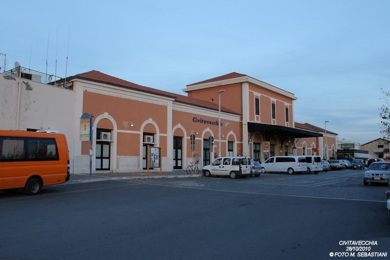 Civitavecchia, fermato in stazione ricercato con mandato europeo