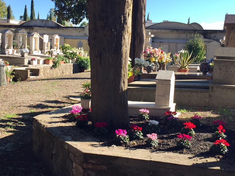 Cimiteri A FIumicino, Dal Primo Ottobre In Vigore Gli Orari Invernali ...