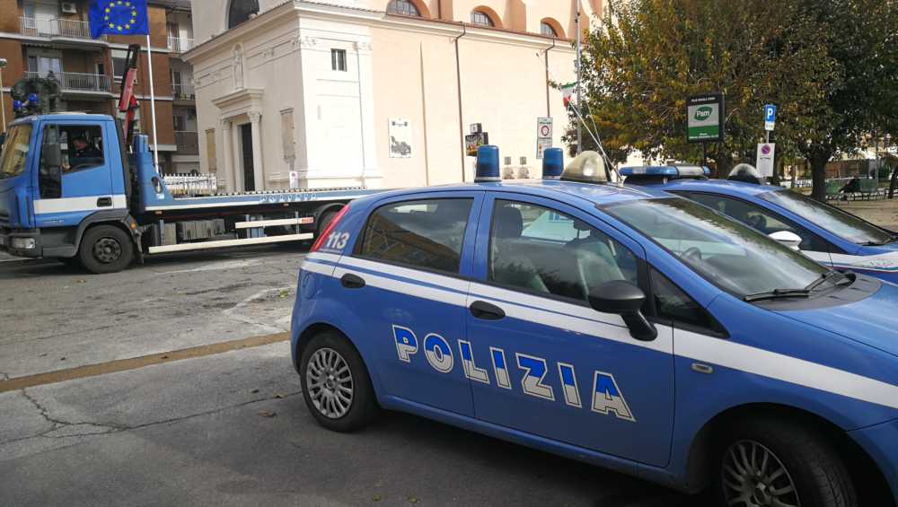 Controlli Della Polizia A Civitavecchia: Denunciati Due Giovani • Terzo ...