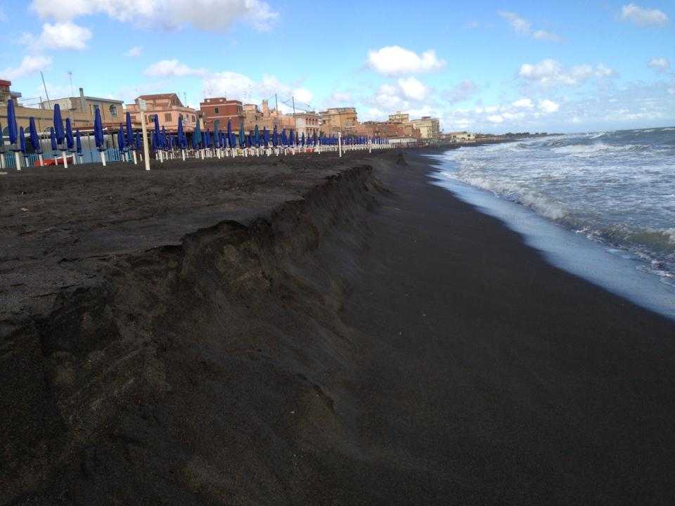 Ladispoli, spariscono i mastelli dell'umido  e i rifiuti -   - Quotidiano online di ladispoli cerveteri e litorale nord  di Roma