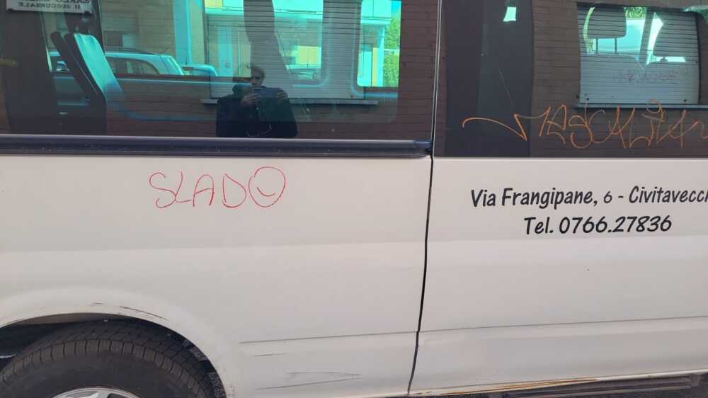 Vandalizzati sede e furgone dell’AssproHa Civitavecchia