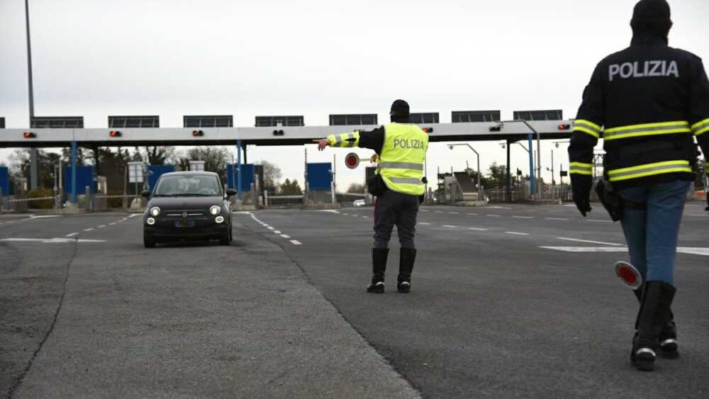 Con 29 kg di hashish in auto, arrestato 19enne romano a Civitavecchia Nord