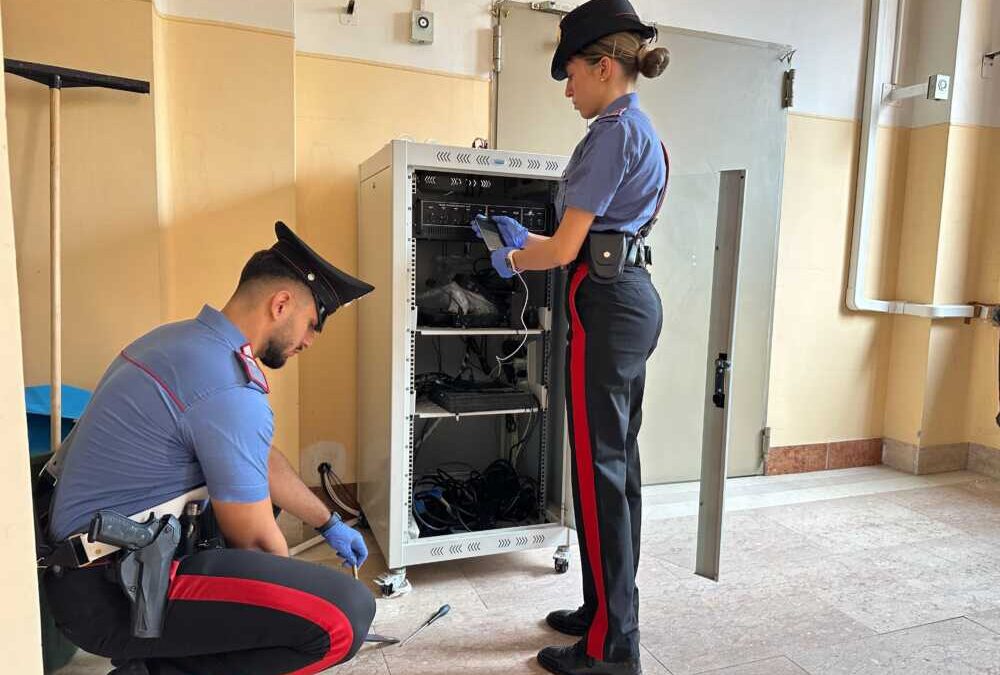 Ladro ruba a scuola: nell’istituto cinque furti in tre mesi