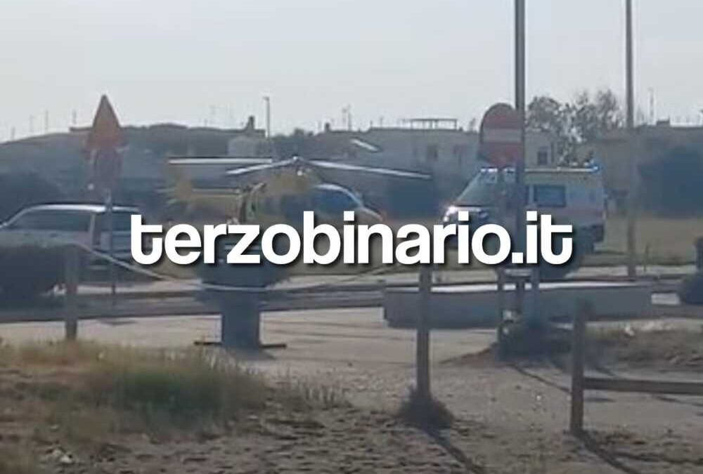 Malore in spiaggia a Campo di Mare, due istruttori lo salvano