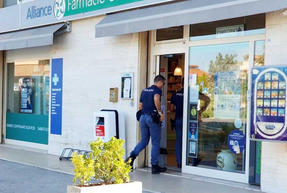 Erano l’incubo delle farmacie di Ostia, arrestati un 46enne e un 50enne