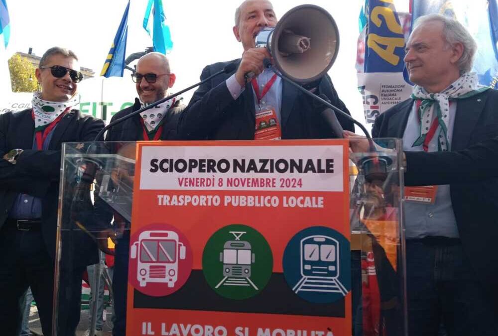 Venerdì nero dei trasporti, sciopero e sindacati in piazza