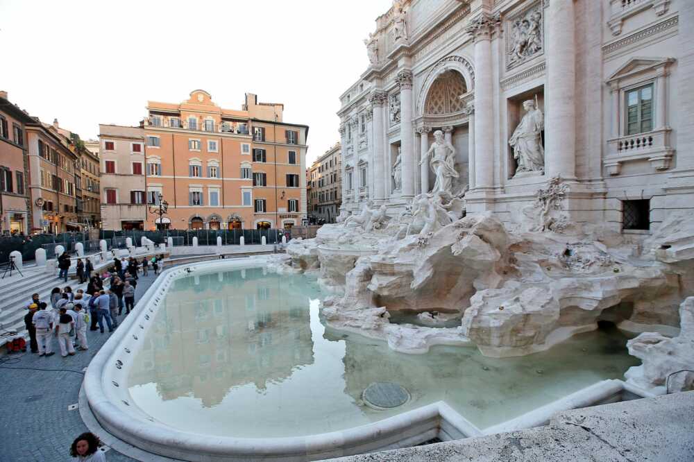 Rimosso il cantiere, riapre Fontana di Trevi